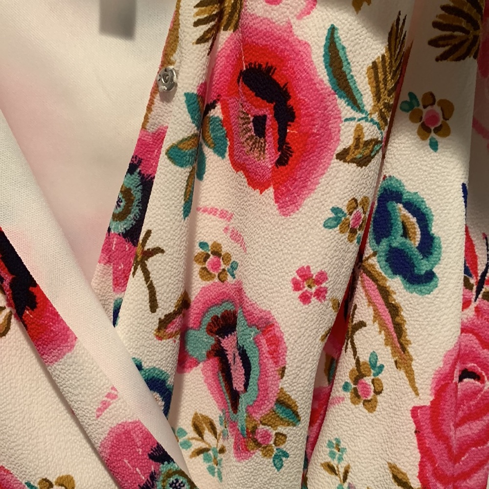 Romper - Picture 2 of 4